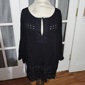 NWT Solitaire Womens Black Embroidered Tunic Top Blouse‎ 1X